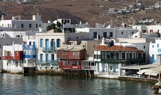 Greece Travel Tips