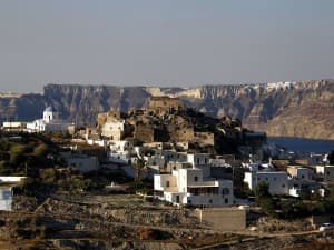 4 must-do activities in the Santorini Island