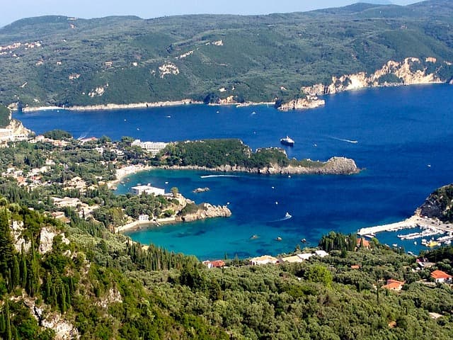 Corfu Island: Travel guide for Honeymooners