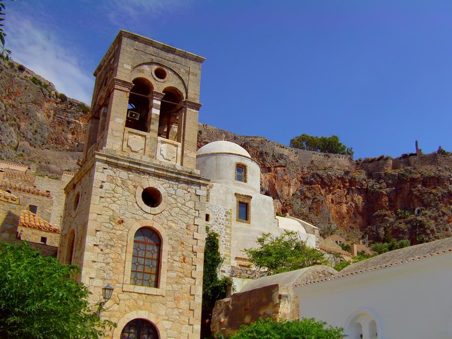 Explore peloponnese coast